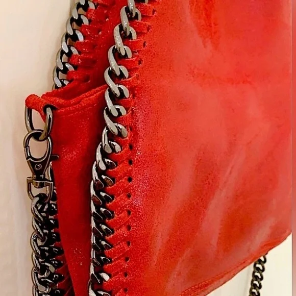 Italian Red Leather Chain Shoulder or Crossbody Bag Sofia designs Pewter Chain - Picture 8 of 16